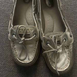 Gold sperrys